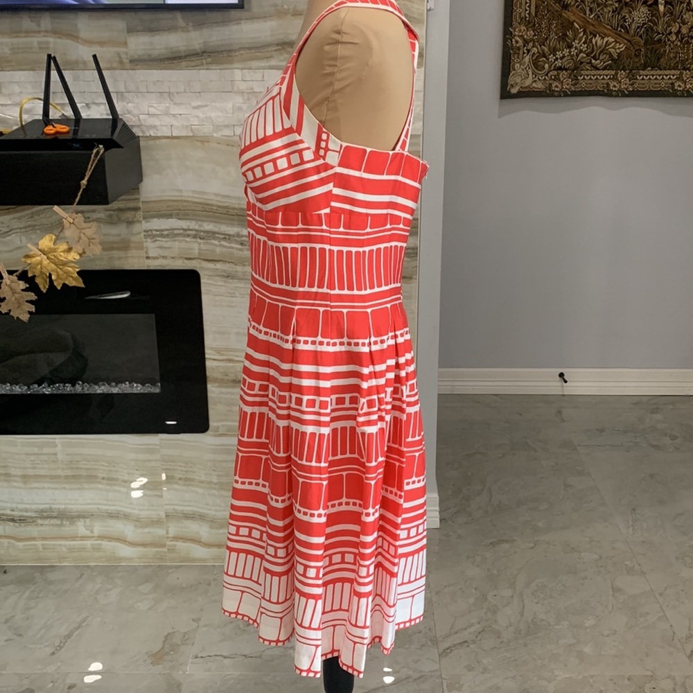Coral White Lightly Padded‎ Cross-back Midi Dress.Size 10 - Picture 5 of 9